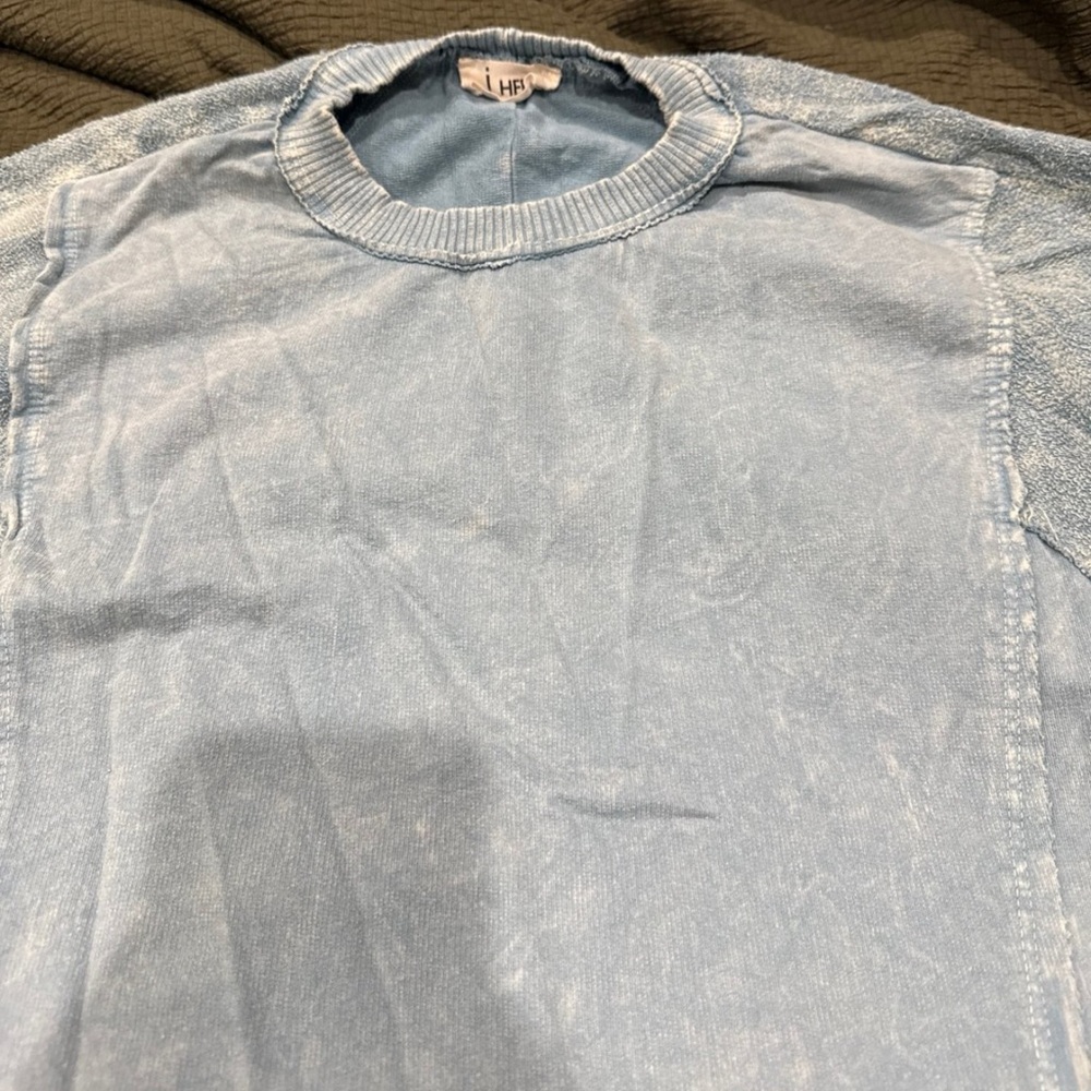 Shirt - Picture 2 of 5